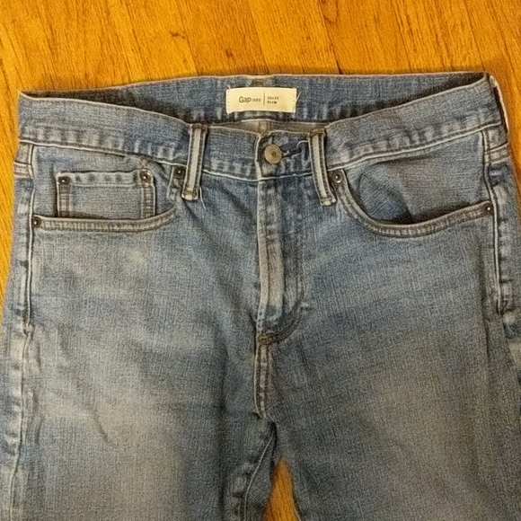 A pair of jeans from GAP. - Picture 2 of 4